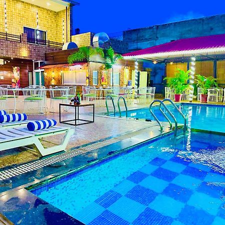 Hotel Grand Bhagwat, Удайпур Екстер'єр фото