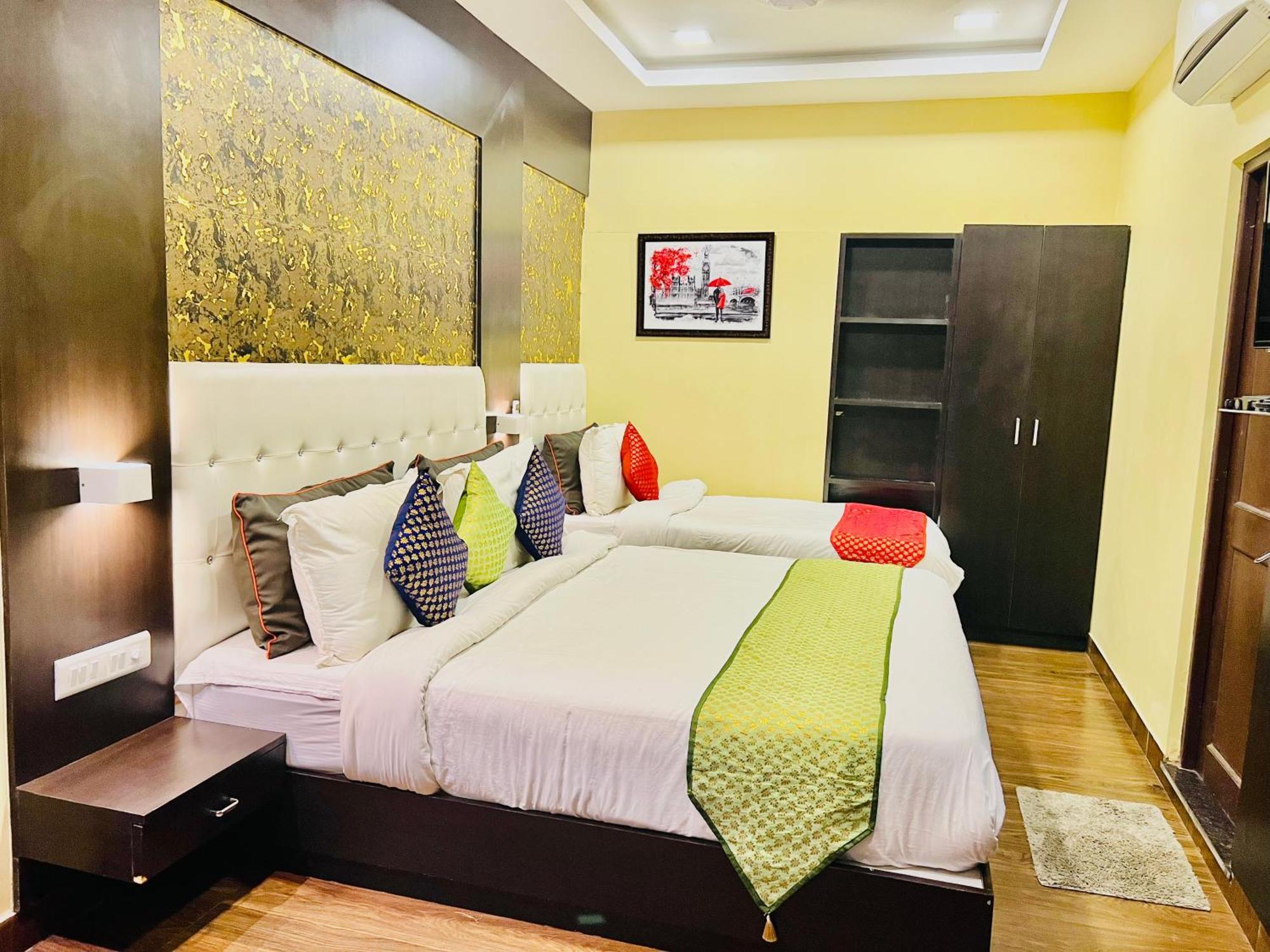 Hotel Grand Bhagwat, Удайпур Екстер'єр фото