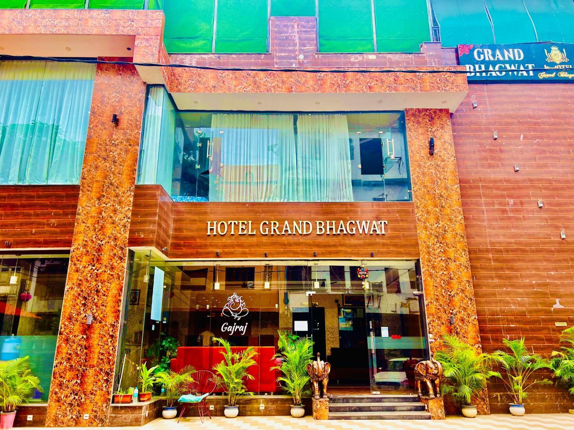 Hotel Grand Bhagwat, Удайпур Екстер'єр фото